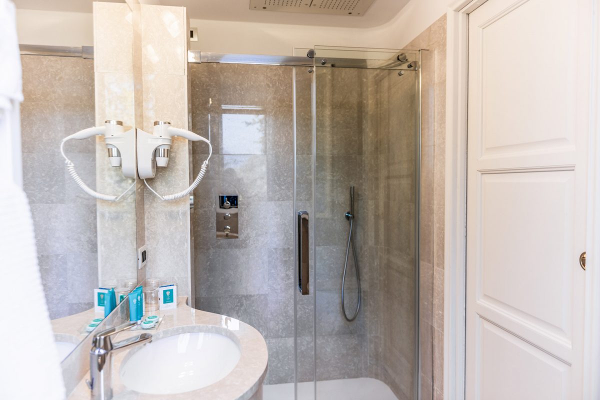 HOTEL ROYAL STRESA_camera comfort (6)