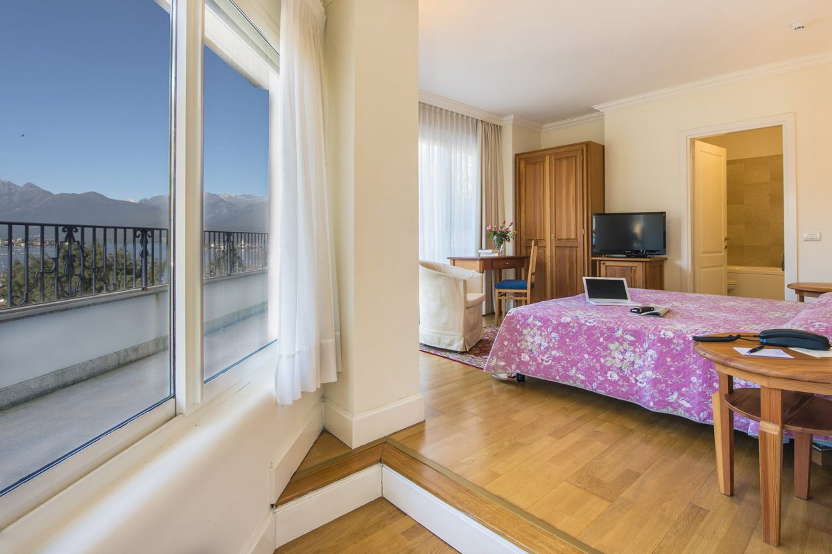 HOTEL ROYAL STRESA_camera vista lago